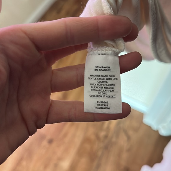 Halogen tank top - Picture 4 of 4